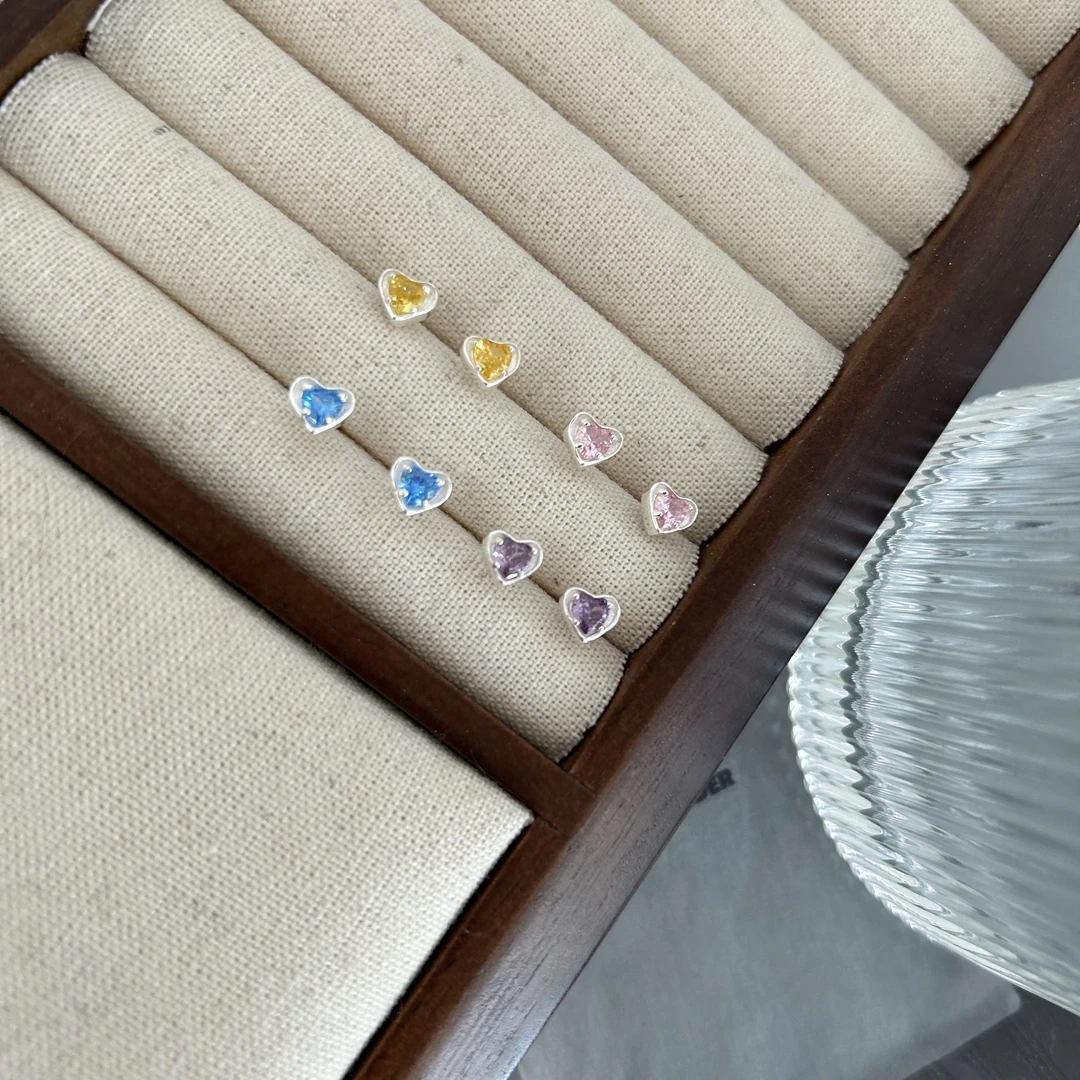 925银合成锆石耳饰 韩国ins风时尚百搭气质简约 爱心锆石耳钉04黄