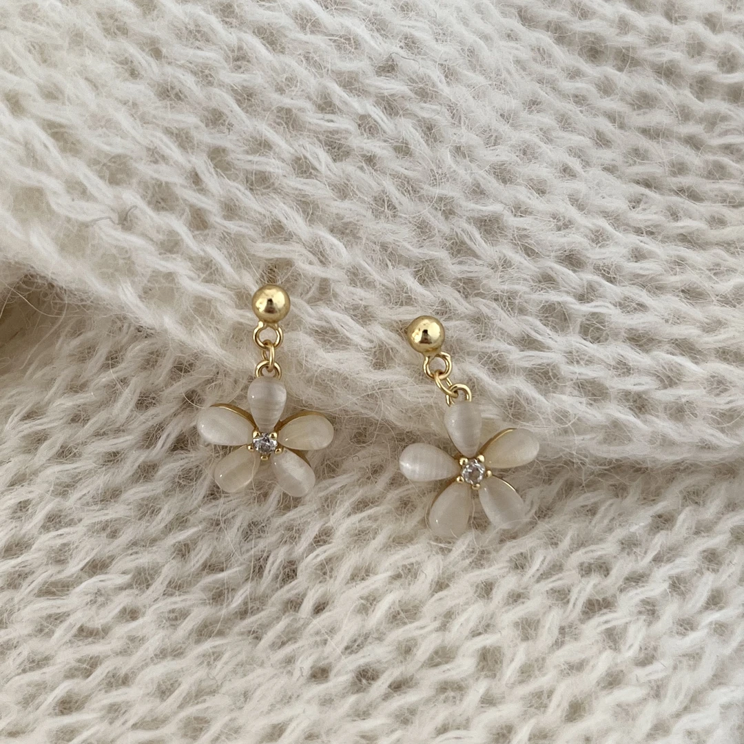 925银合成锆石耳饰 韩ins风时尚百搭气质简约 仙女五瓣花耳钉