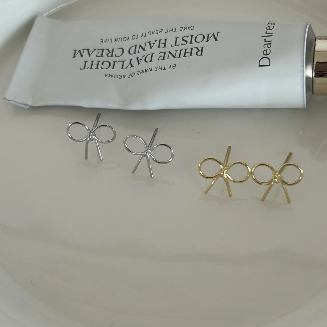 925银耳饰 韩国ins风时尚百搭气质简约 手工拧蝴蝶结耳钉