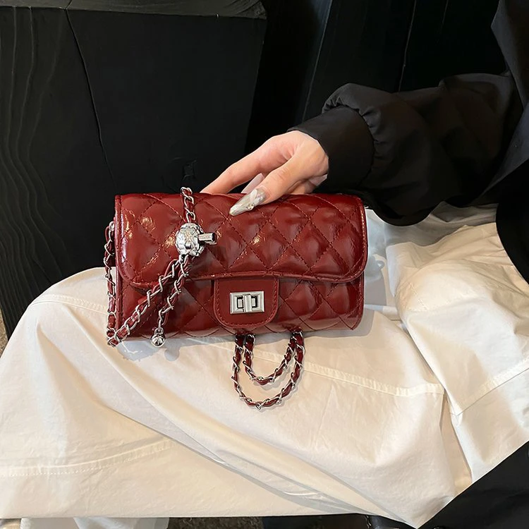 超火洋气红色小包包女式新款高级感菱格链条包小众单肩斜挎圆筒包