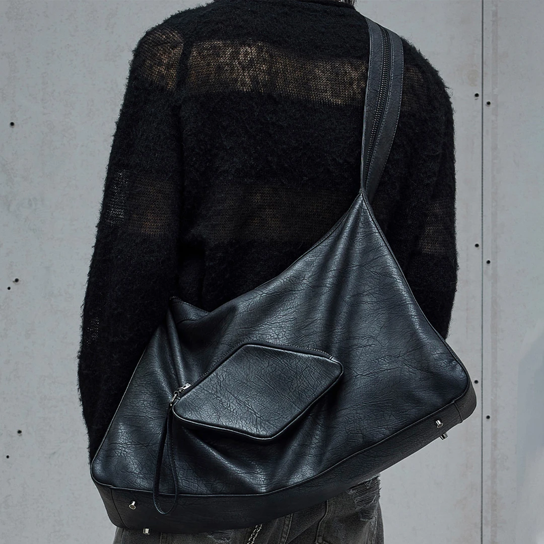 TERRAINCOGNITA24AW废土风做旧裂纹宽肩带小众托特包黑色男女同款