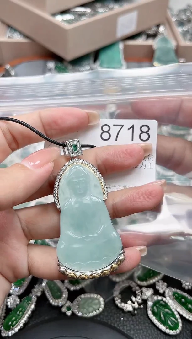 【闪购商品】翡翠颈饰未镶嵌【赠皮绳】8718