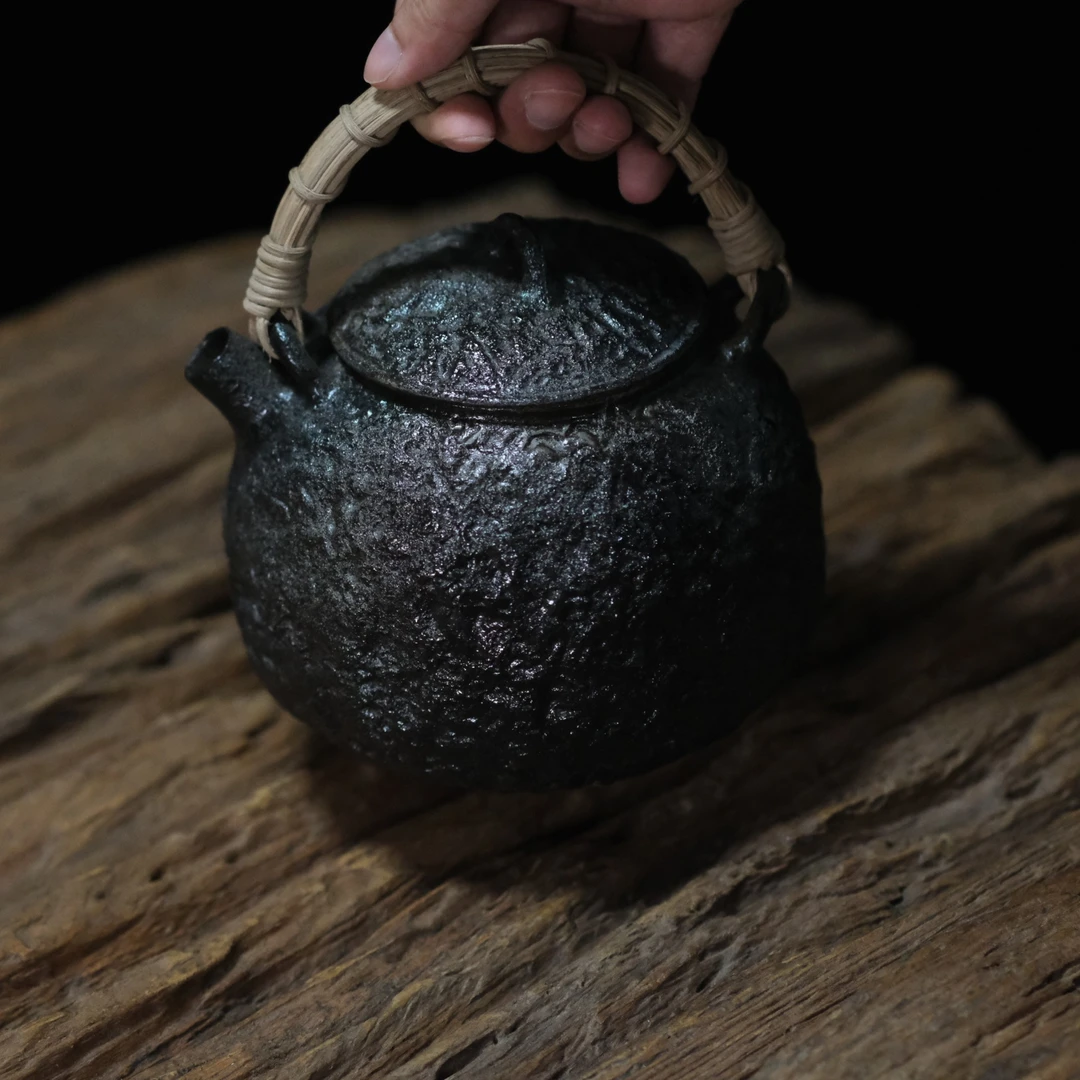 紫砂陶瓷南蛮风诧寂风重肌理手工藤编大提梁煮水壶煮茶壶1L