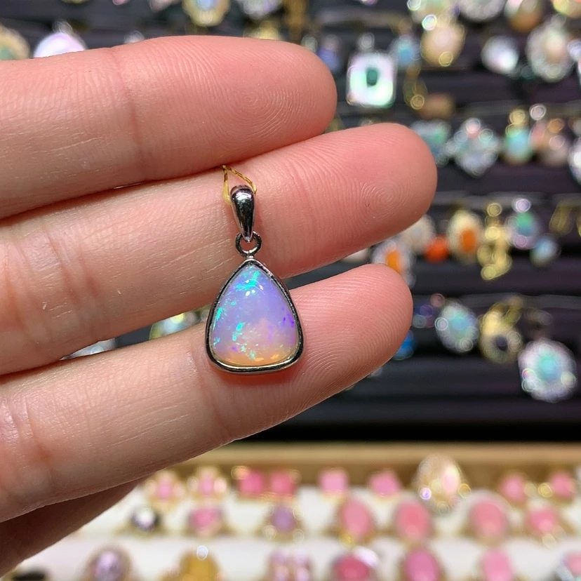 【闪购商品】欧泊欧泊吊坠款式银S925镶嵌