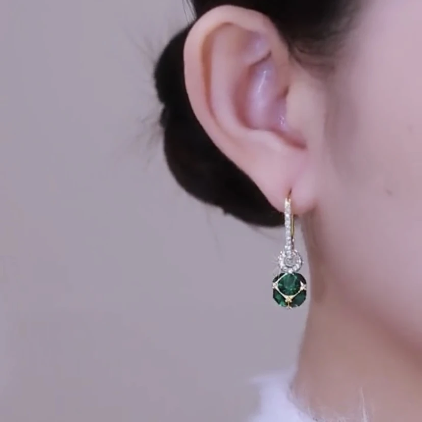 铜合金合成锆石耳饰 绿色绣球吊坠耳环女气质简约百搭网红配饰品