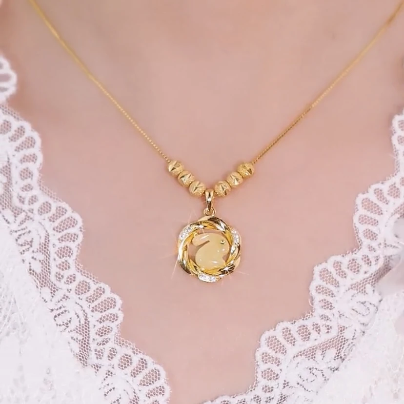 钛钢项链 六珠玉兔项链2025新款兔子吊坠小众设计网红时尚首饰品