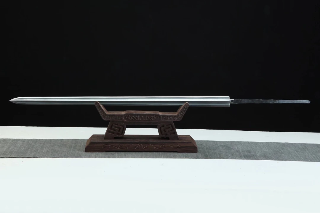 瓦面乾坤孔雀纹剑条 未开刃