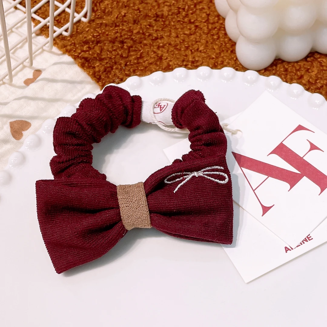 A-5936   ae 1个酒红色蝴蝶结成人百搭秋冬不伤发肠圈       发圈