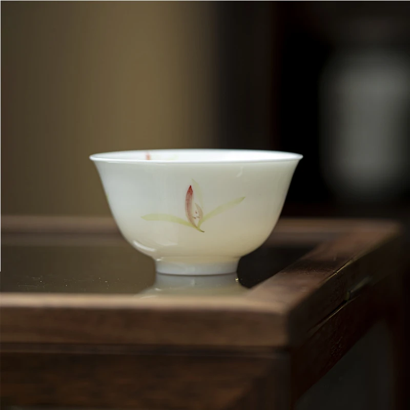 墨己手绘玉兰陶瓷主人杯功夫茶具大号品茗杯宽口普洱茶杯家用单杯