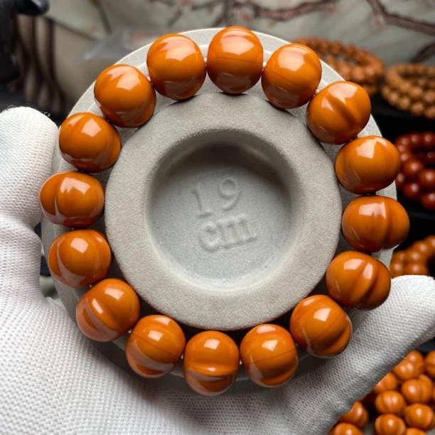 高端猴头核桃聚宝盆料雕刻3D鲨鱼鳍尺寸17mm左右