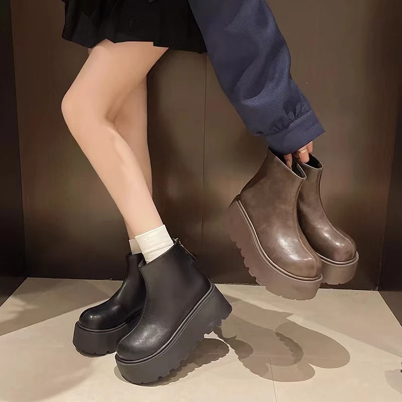 88955冬季时尚复古厚底松糕，跟高5公分左右防滑耐磨底