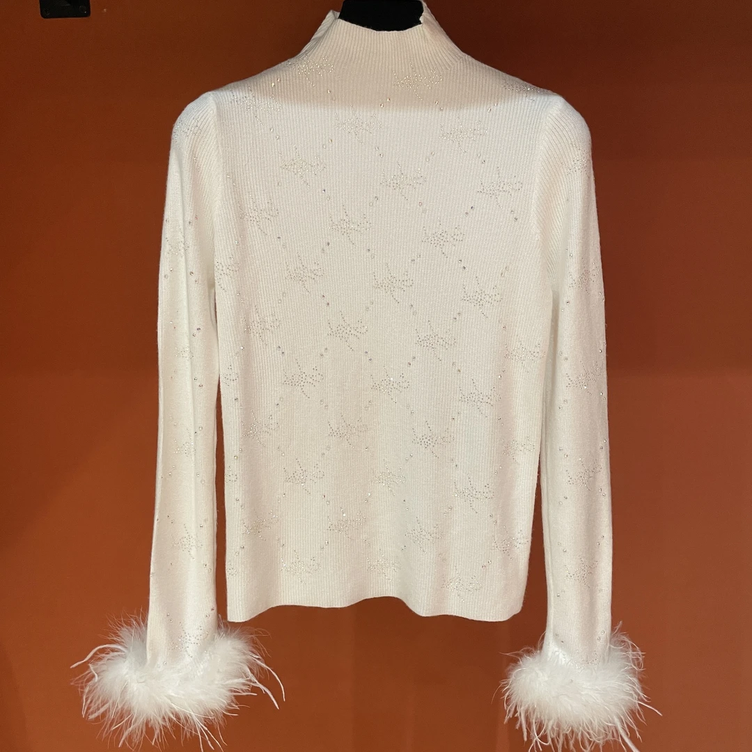 <猪猪出品>长袖针织衫打底百搭烫钻秋冬套头鸵袖毛修身米白色125