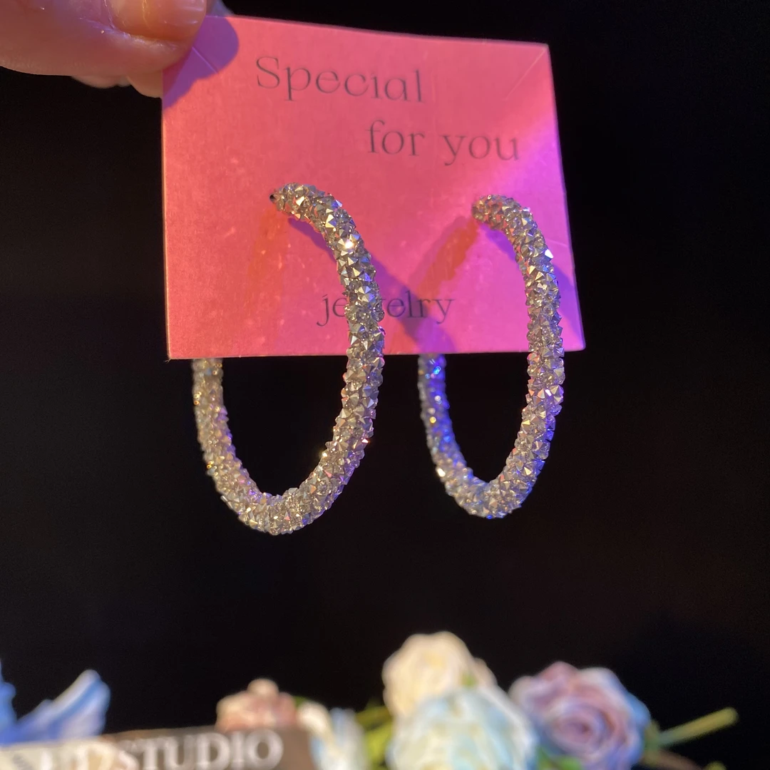 铜合金耳饰 秒欣】轻奢气质个性简约圈圈耳环满钻耳圈时尚百搭耳扣