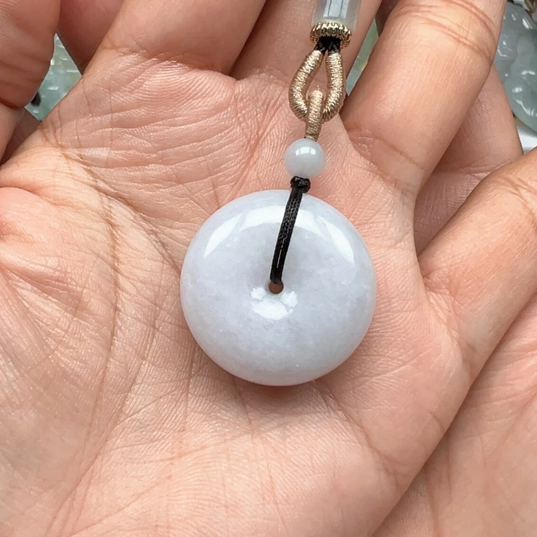 翡翠颈饰未镶嵌面包扣