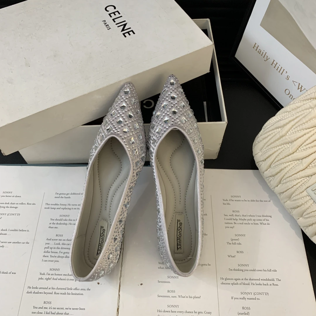 【夏季 470】水钻软底防滑气质尖头平底鞋