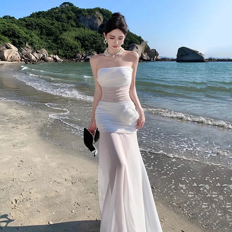 法式性感白色花朵抹胸网纱连衣裙女海边度假氛围感包臀鱼尾长裙子