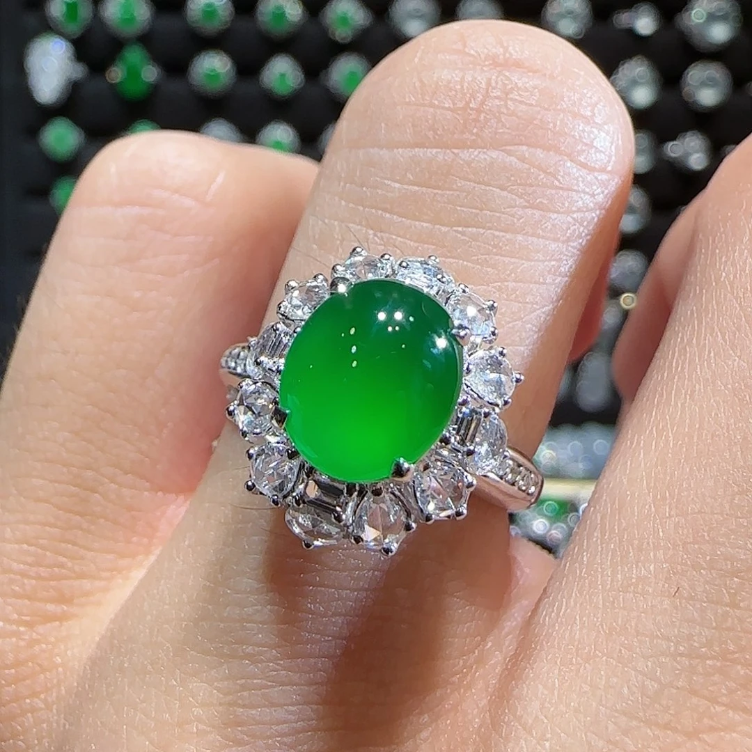 翡翠戒指18K金镶嵌戒指