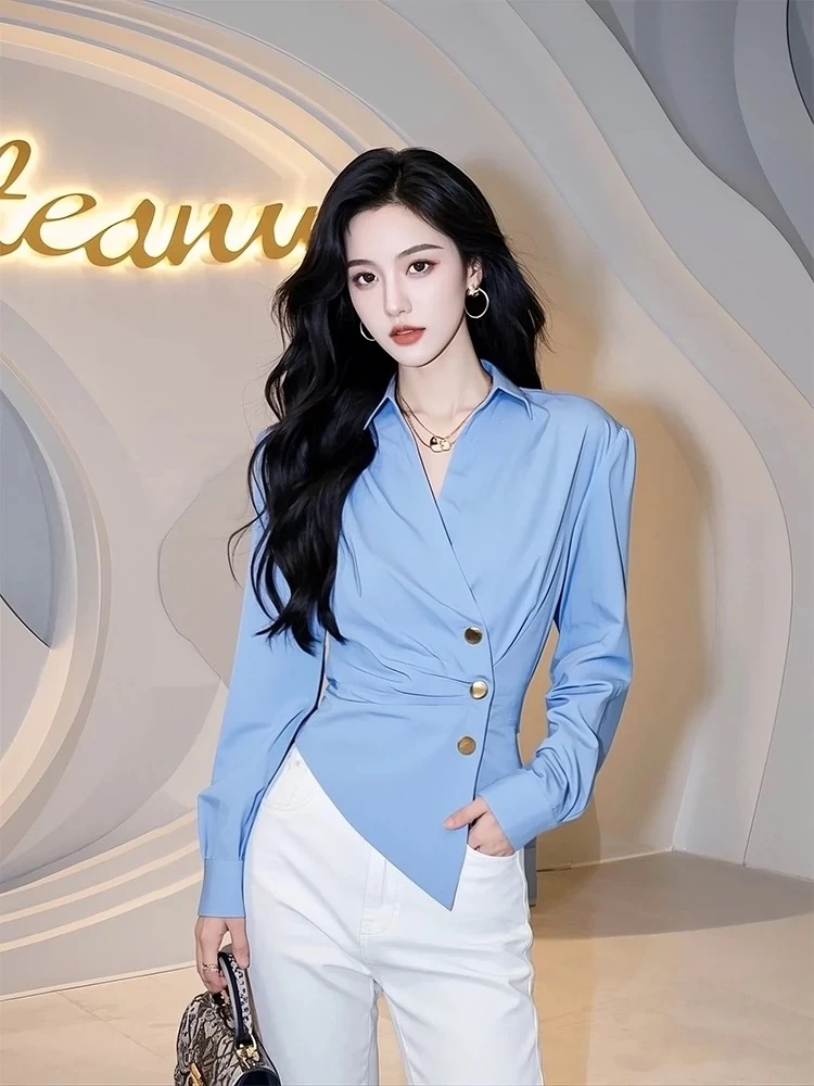 今年流行爆款轻奢高级感蓝色衬衫法式独特漂亮收腰上衣女2025早春