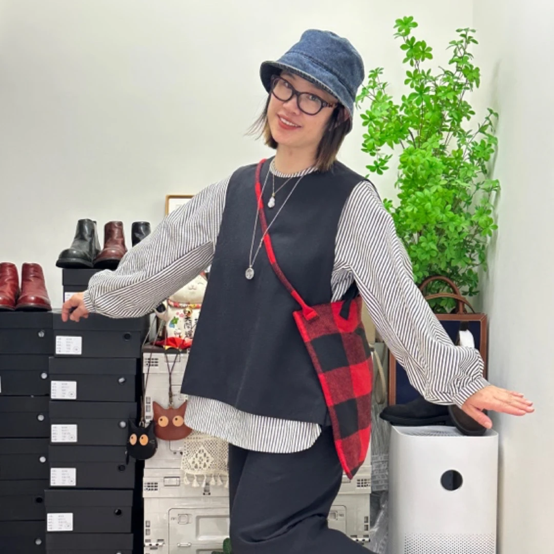 原创设计圆领长袖竖条纹衬衫宽松立体剪裁舒适百搭减龄遮肉神器