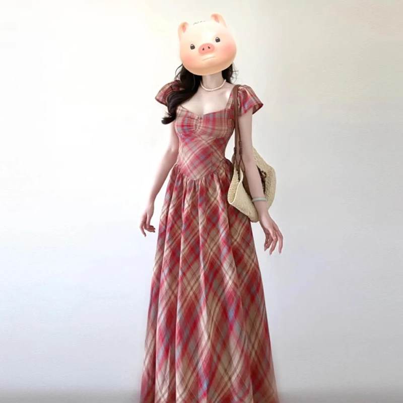 红色格子连衣裙子女夏季产地好物高级感好看气质收腰长裙