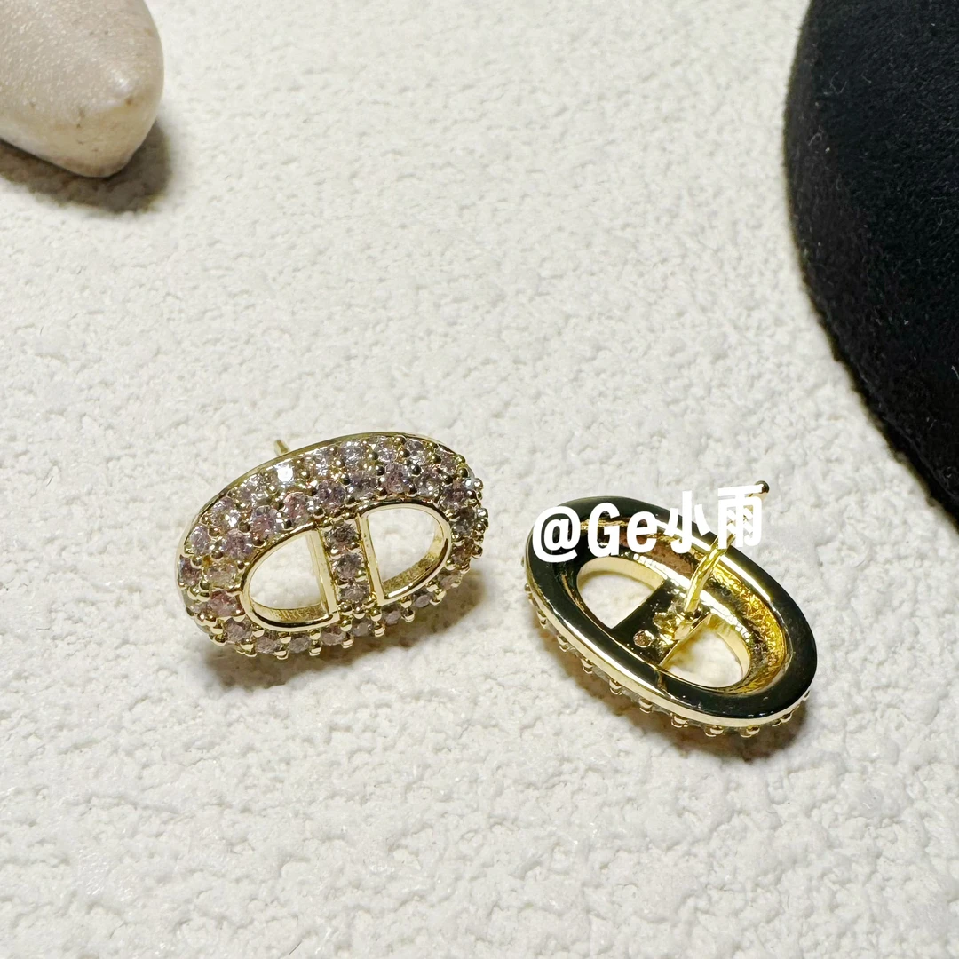 铜合金锆石耳饰 【052】锆石猪鼻子爆闪金色耳钉