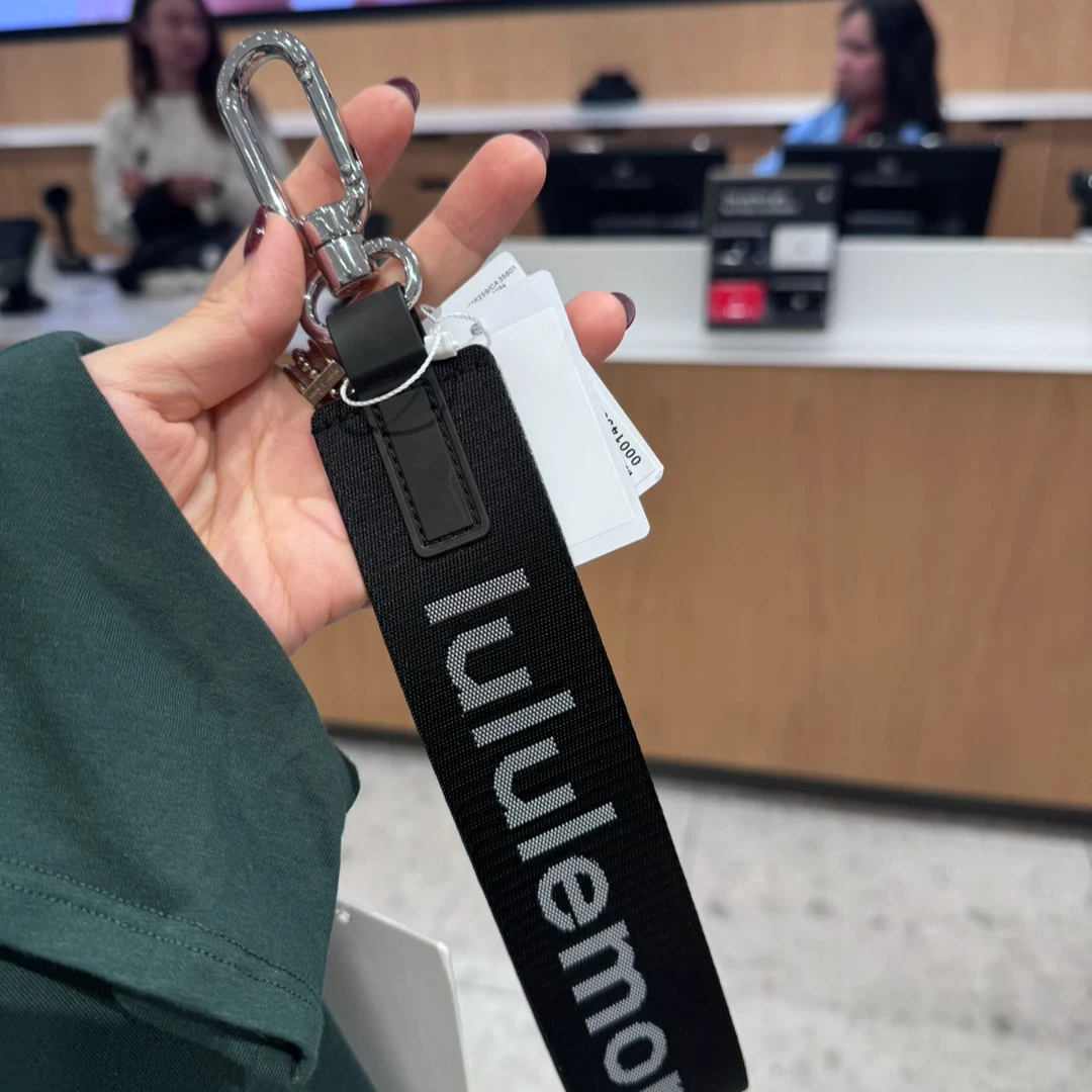 lululemon/露露乐蒙永不丢失钥匙扣设计感经典不过时 WW1016