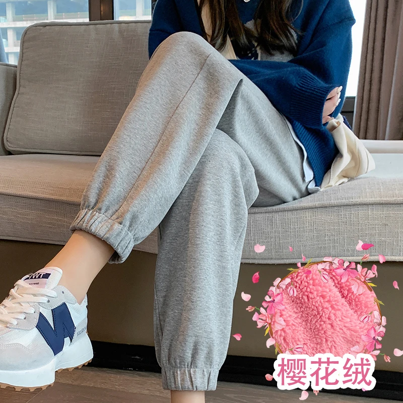 2025冬运动卫裤女秋冬超厚特厚北极羊羔绒加绒加女款加绒宽松糯米