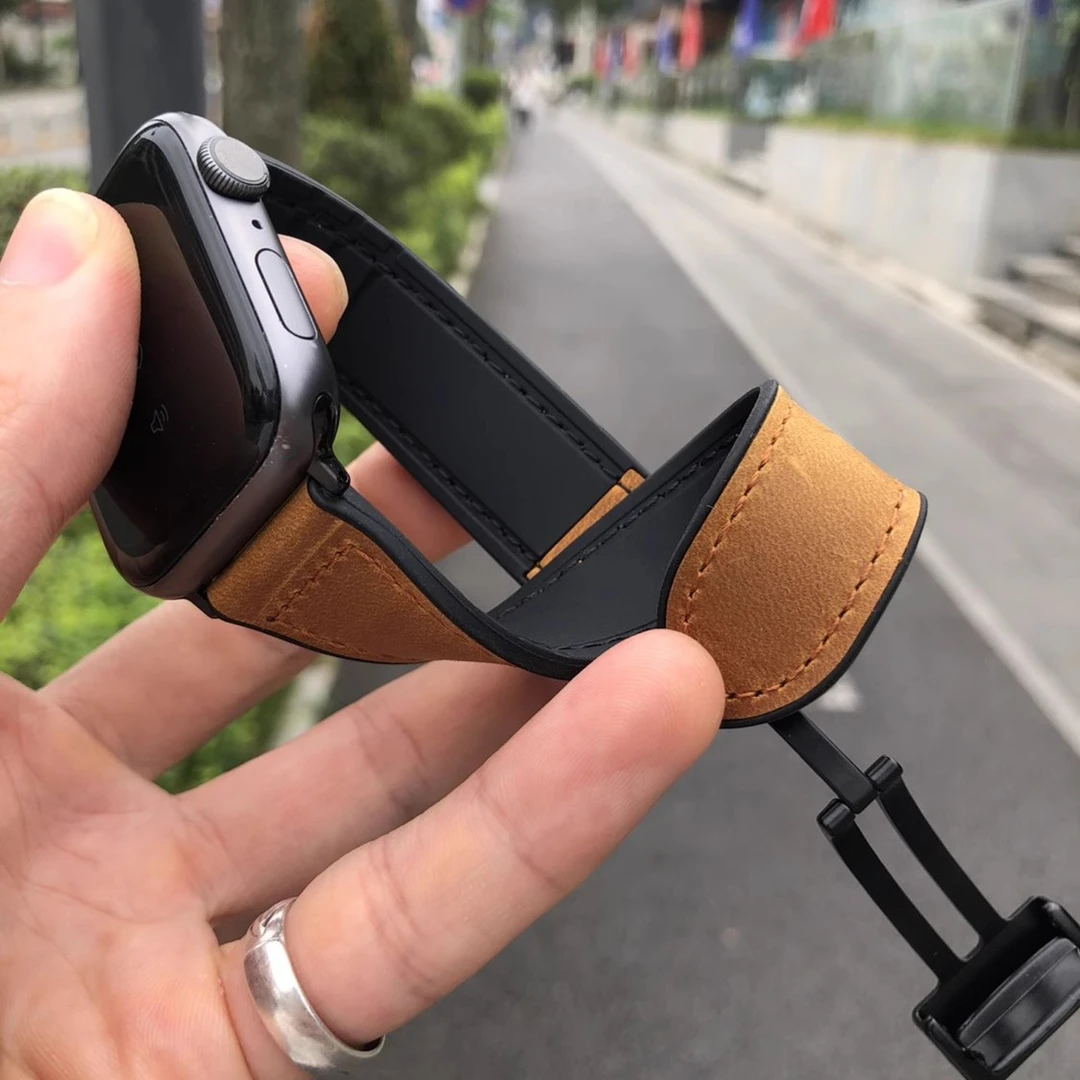 疯牛皮革磁吸表带适用Apple iWatch876苹果手表Ultra洞洞硅胶49mm