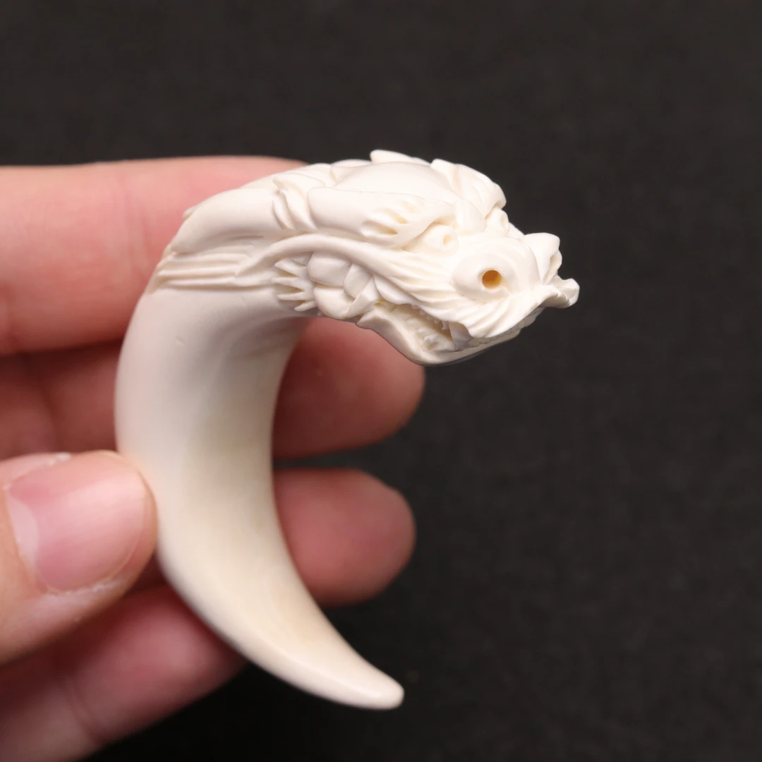 M0098 猛犸冰料手工雕刻龙牙手把件