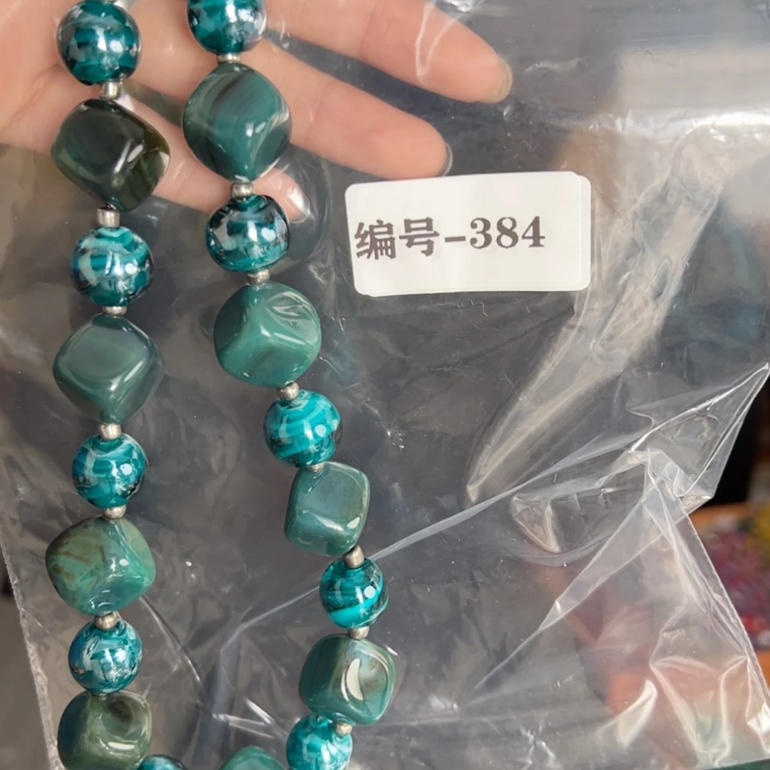 【闪购商品】琉璃颈饰H***y384