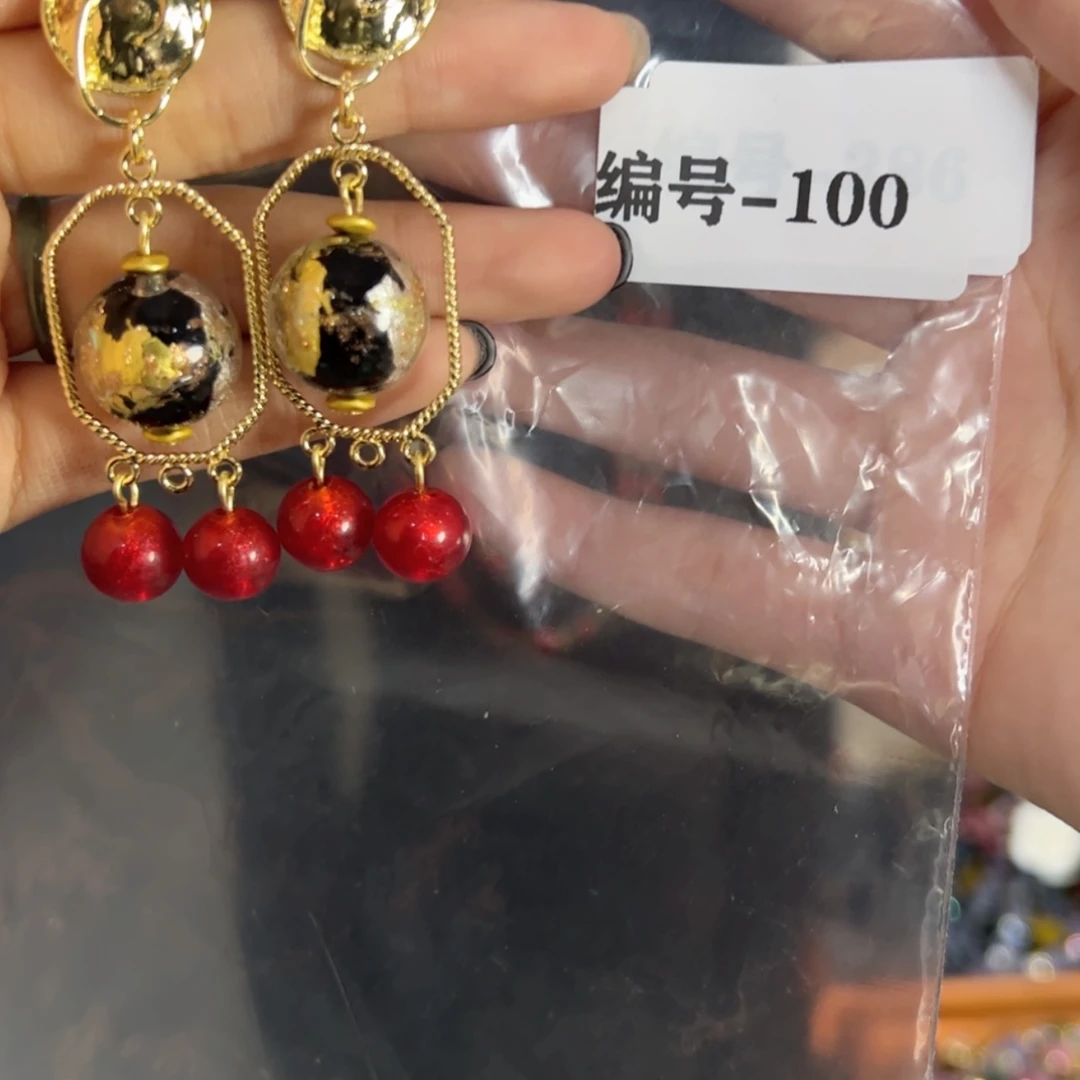 【闪购商品】琉璃颈饰李*⭕100