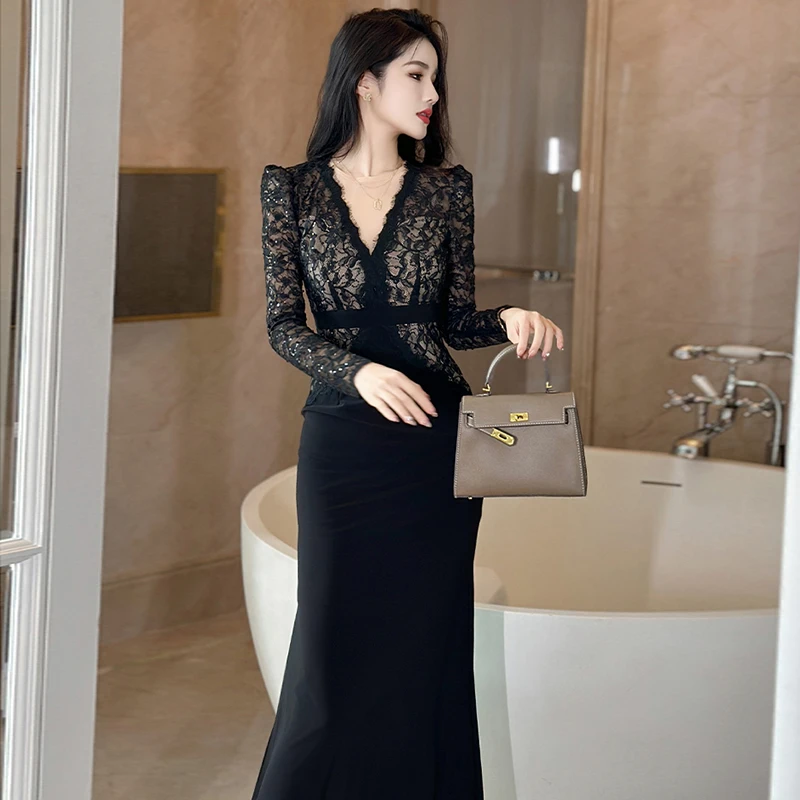 V领连衣裙高级感显瘦秋女装新款法式长袖赫本小黑裙礼服2695