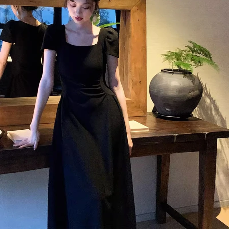 夏季绿色时尚修身连衣裙女收腰气质高端正式场合方领法式长裙6854