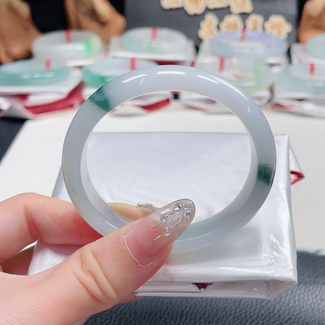 翡翠手镯未镶嵌缅甸53-54贵妃