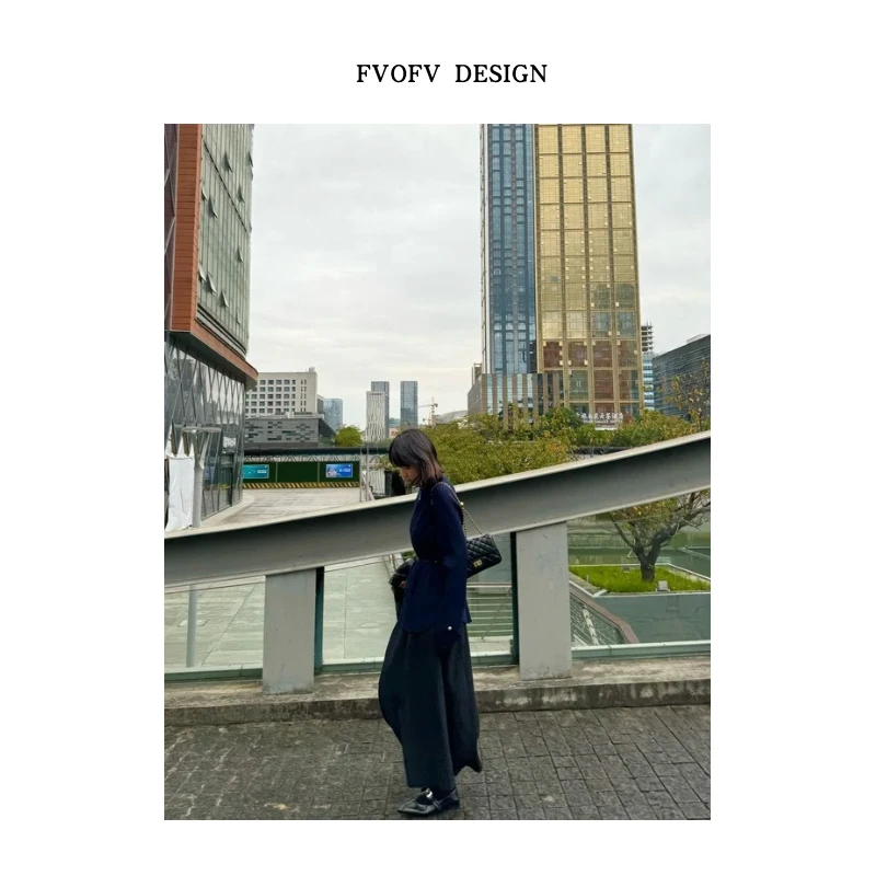 FVOFV（纽扣毛衣）高克重厚实纸片人半高领坑条毛衣KF0001（无腰带）