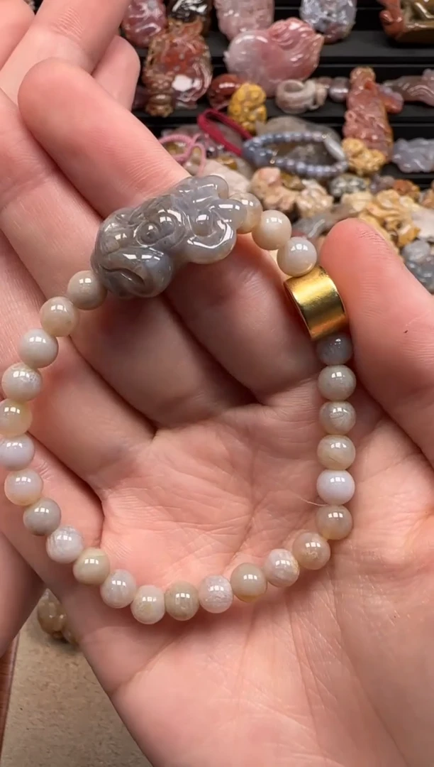 【闪购商品】硅化珊瑚（珊瑚玉）颈饰未镶嵌140