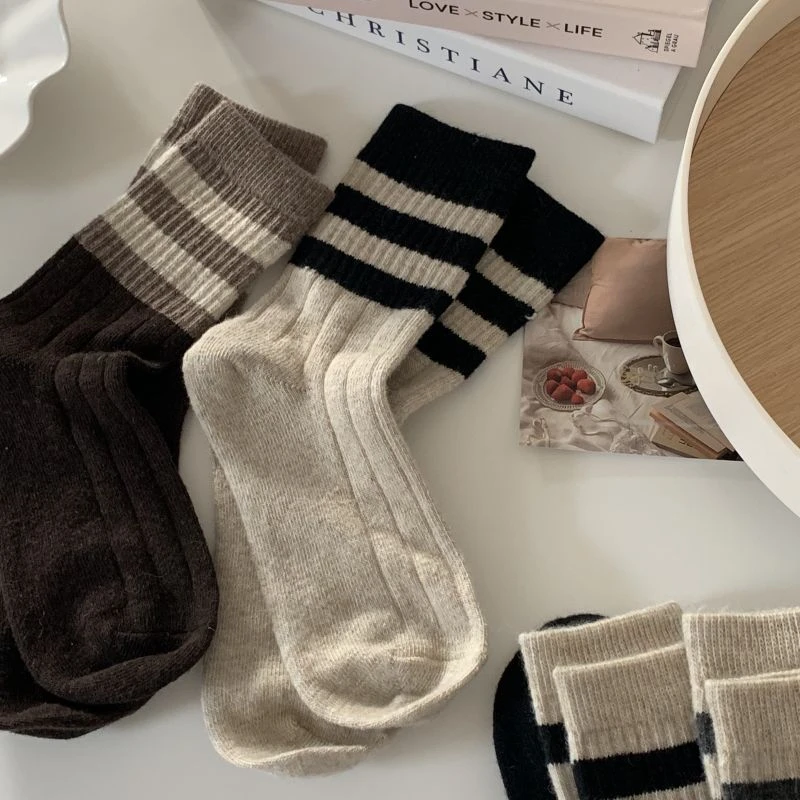 韩版百搭保暖长筒袜配鲨鱼裤袜子