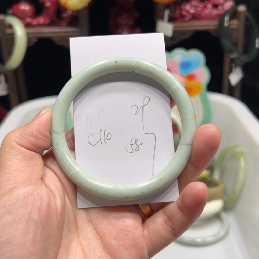 【闪购商品】蛇纹石玉手镯未镶嵌狸*