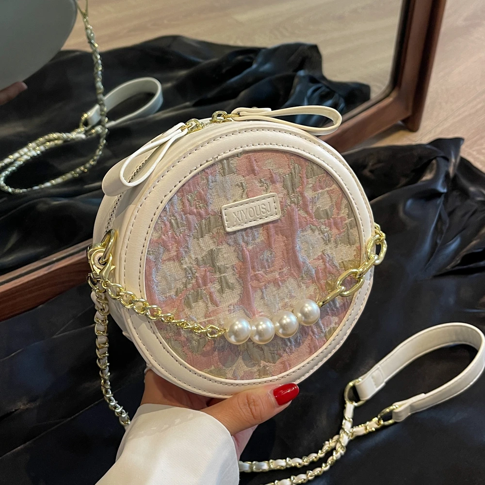 今年流行法式小众包包女士新款2024潮秋冬高级感小圆包百搭斜挎包