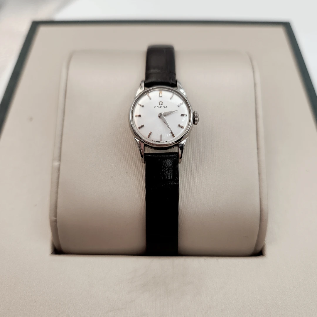 95新 Omega/欧米茄 手动机械腕表20mm/公价34999/WH4210