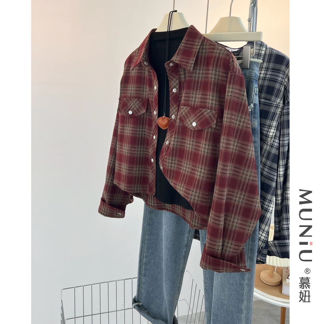 安可拉红复古磨毛格纹衬衫外套女春秋宽松短款格子衬衣两件套上衣