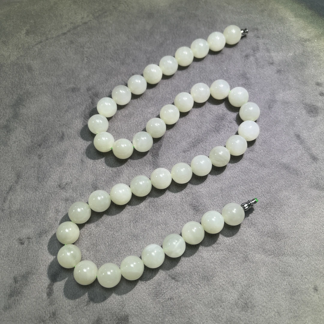 【巴基斯坦】Y0094-1 和田玉晴水圆珠项链 12mm女士时尚40颗项链