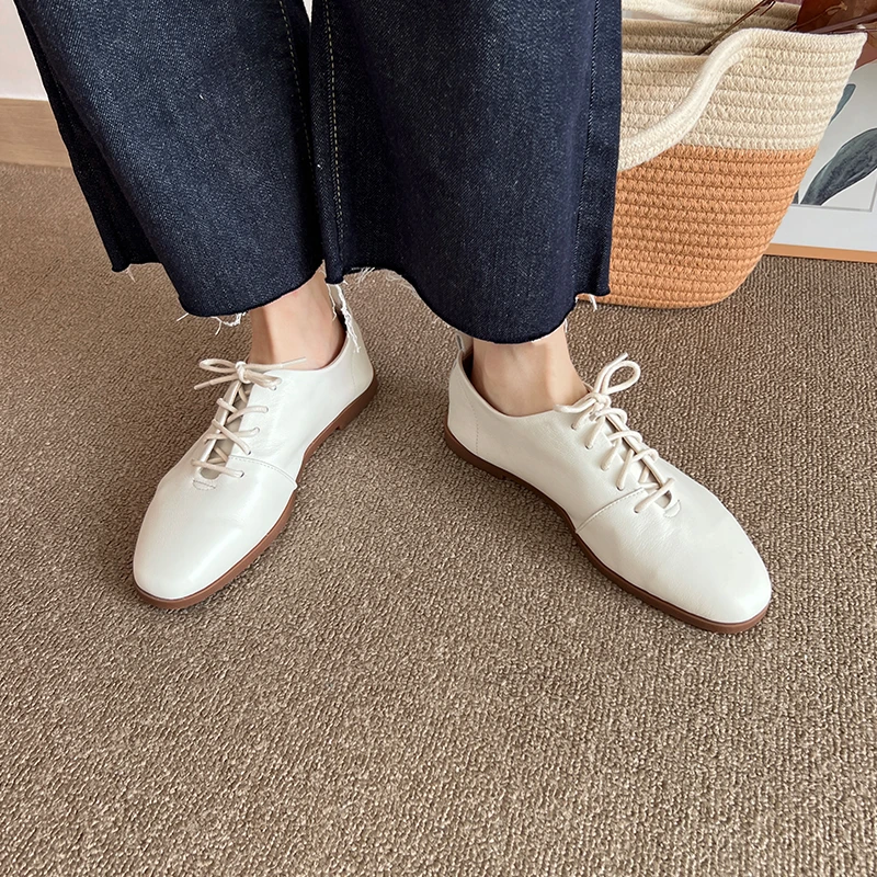 林印象英伦风小皮鞋圆头系带平底单鞋软底牛皮绑带舒适休闲鞋