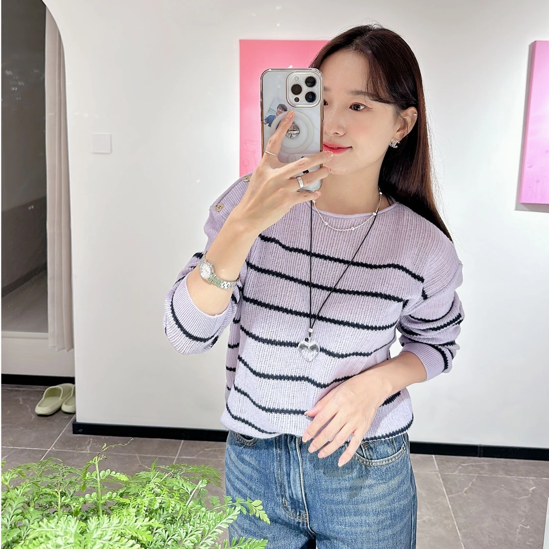 TAOZI条纹扣子设计上衣