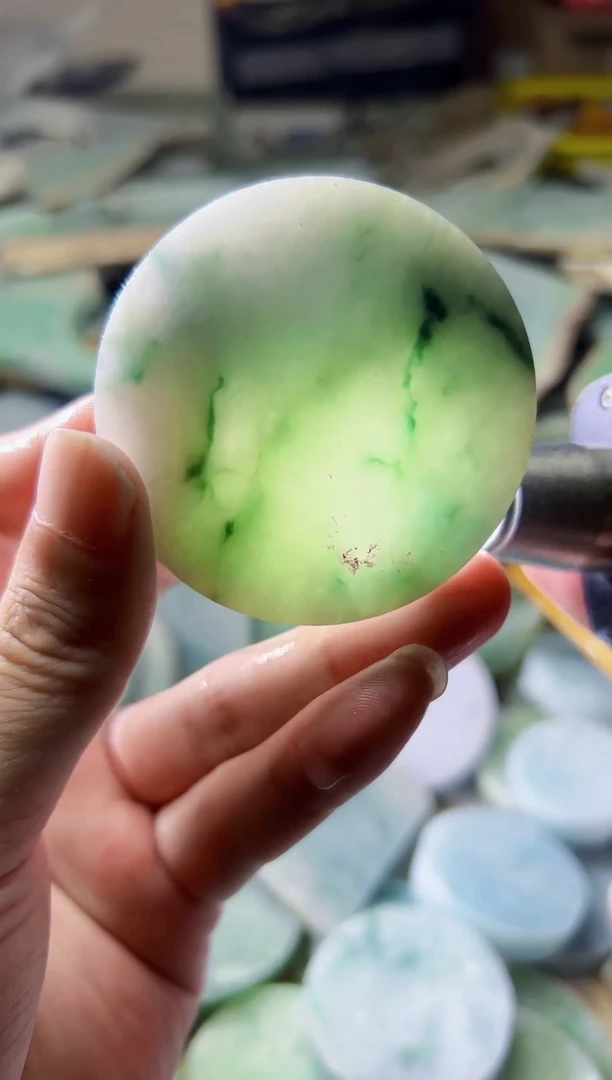 【闪购商品】翡翠颈饰未镶嵌翡翠A货84