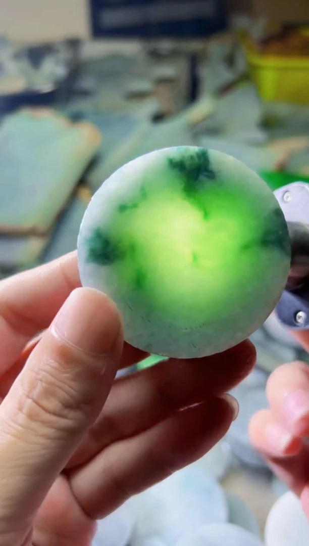 【闪购商品】翡翠颈饰未镶嵌翡翠料子35