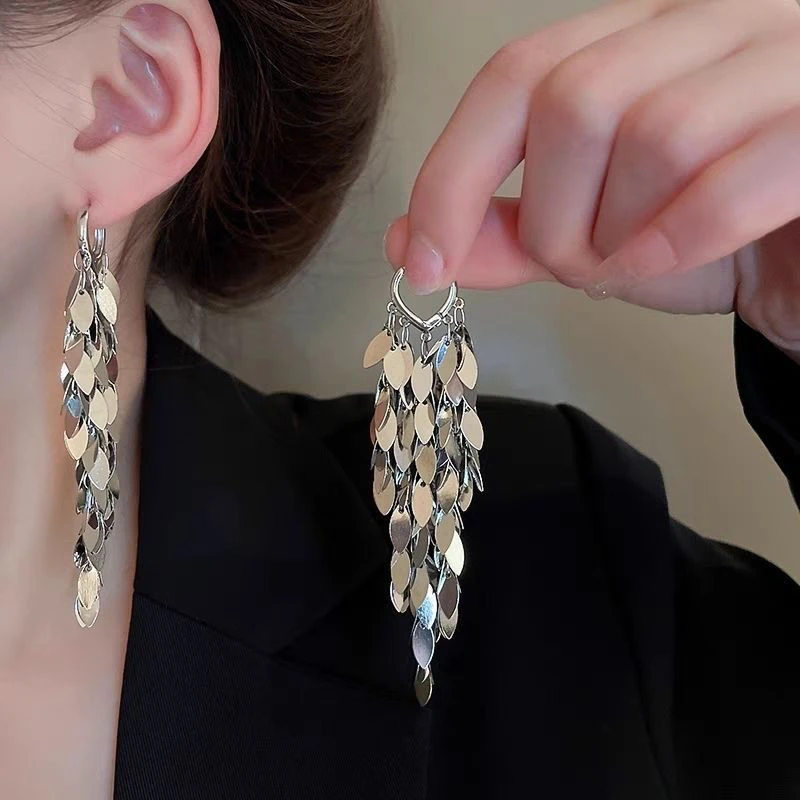 合金耳饰 流苏耳环轻奢欧美夸张长款耳扣小众设计感气质耳饰