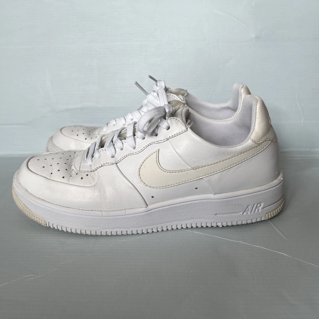 43码 耐克空军一号低帮板鞋 Nike af1纯白超轻 公价2399