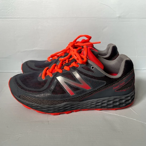 42码 低帮跑步鞋 New balance NB男款灰橙