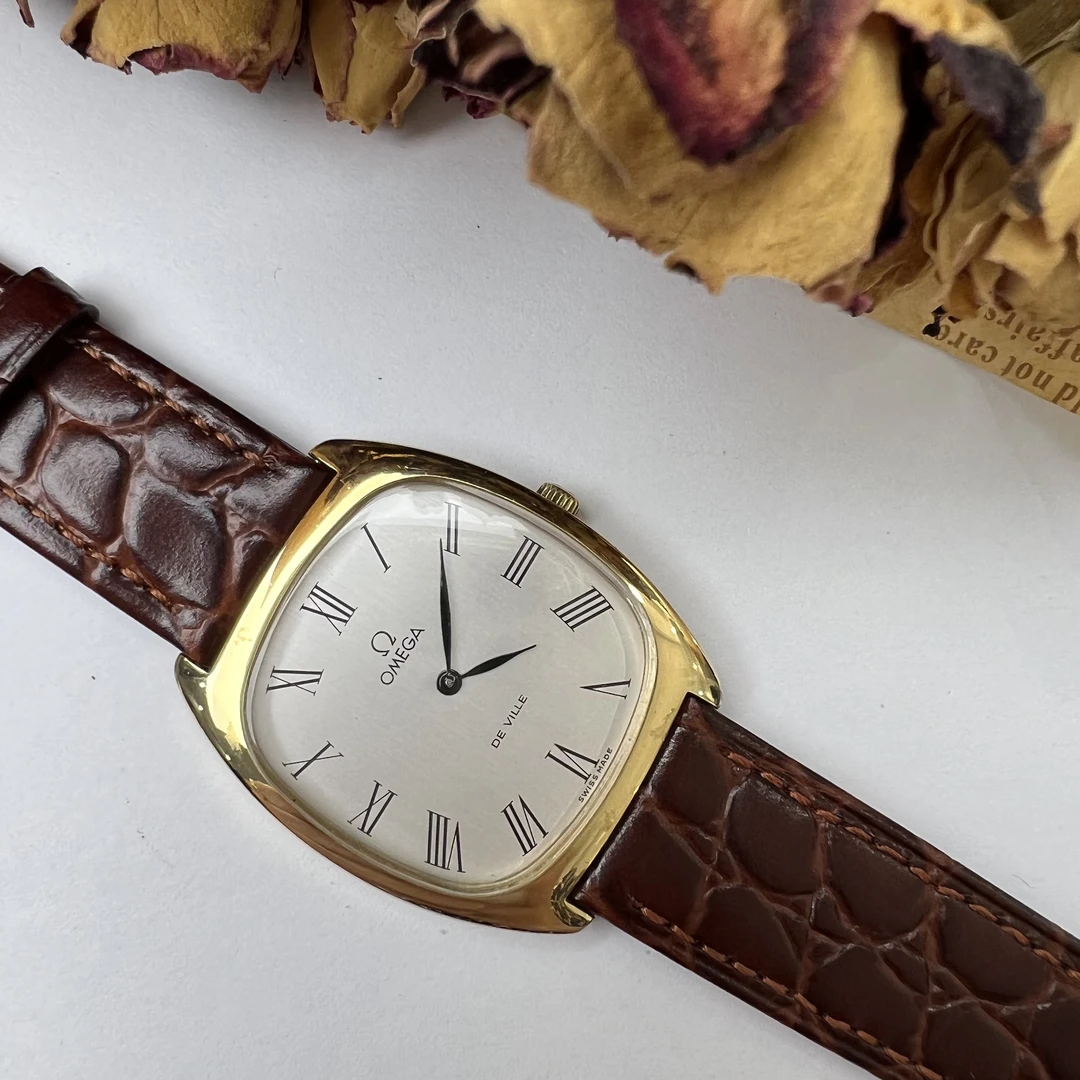 95新 Omega/欧米茄 欧米茄碟飞 手动 轻奢气质女 表径31.8mm